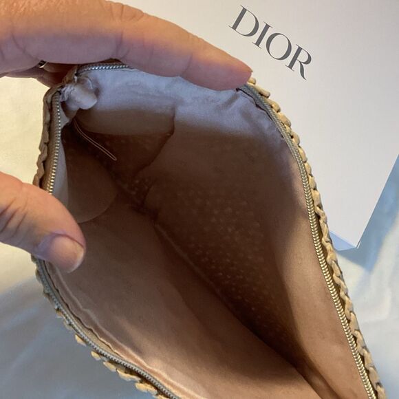 NIB Christian Dior GWP Raffia Zipper Clutch Embroidered Straw Pouch - Picture 4 of 5